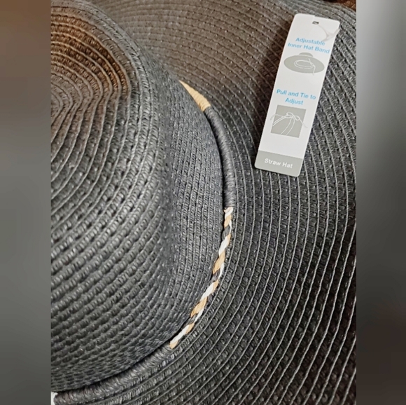 NWT black straw hat - Picture 3 of 3